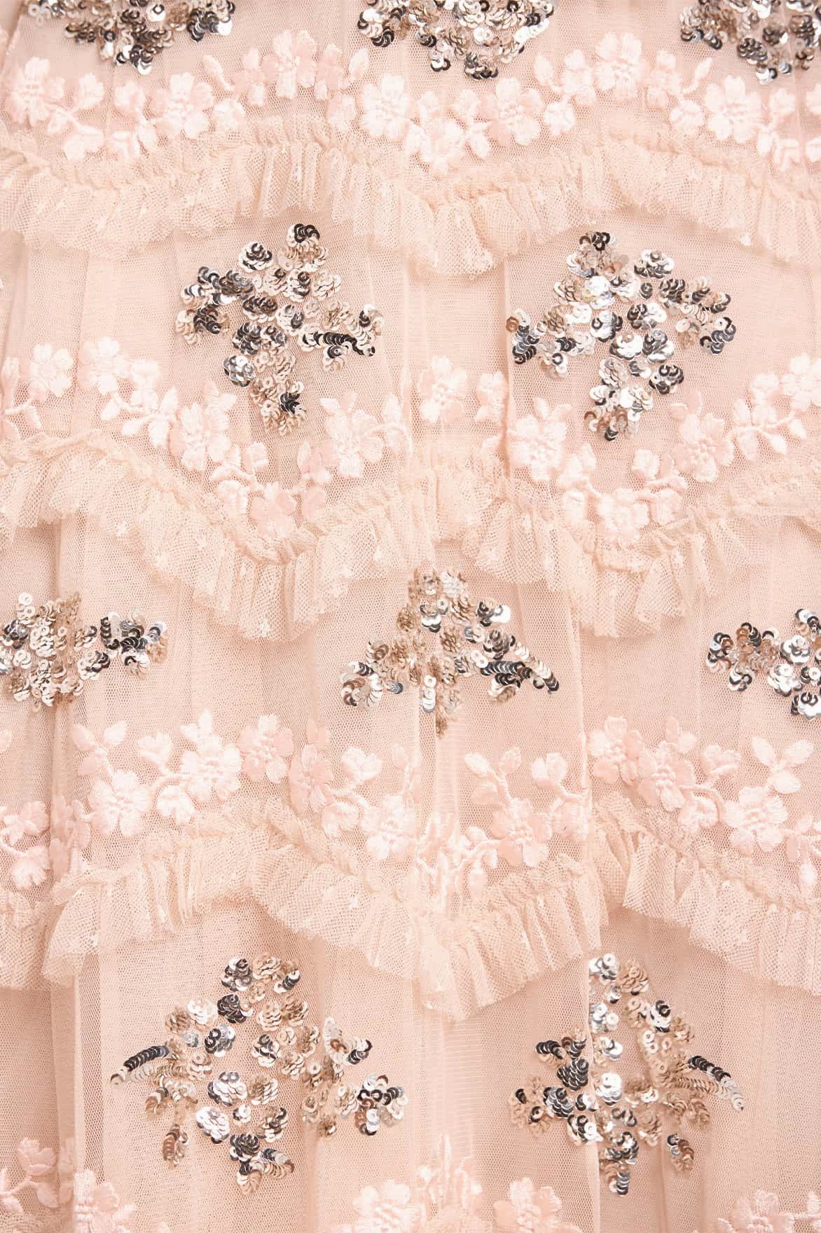 Resort Ready Lace Soft Daisy Wave Ankle Gown