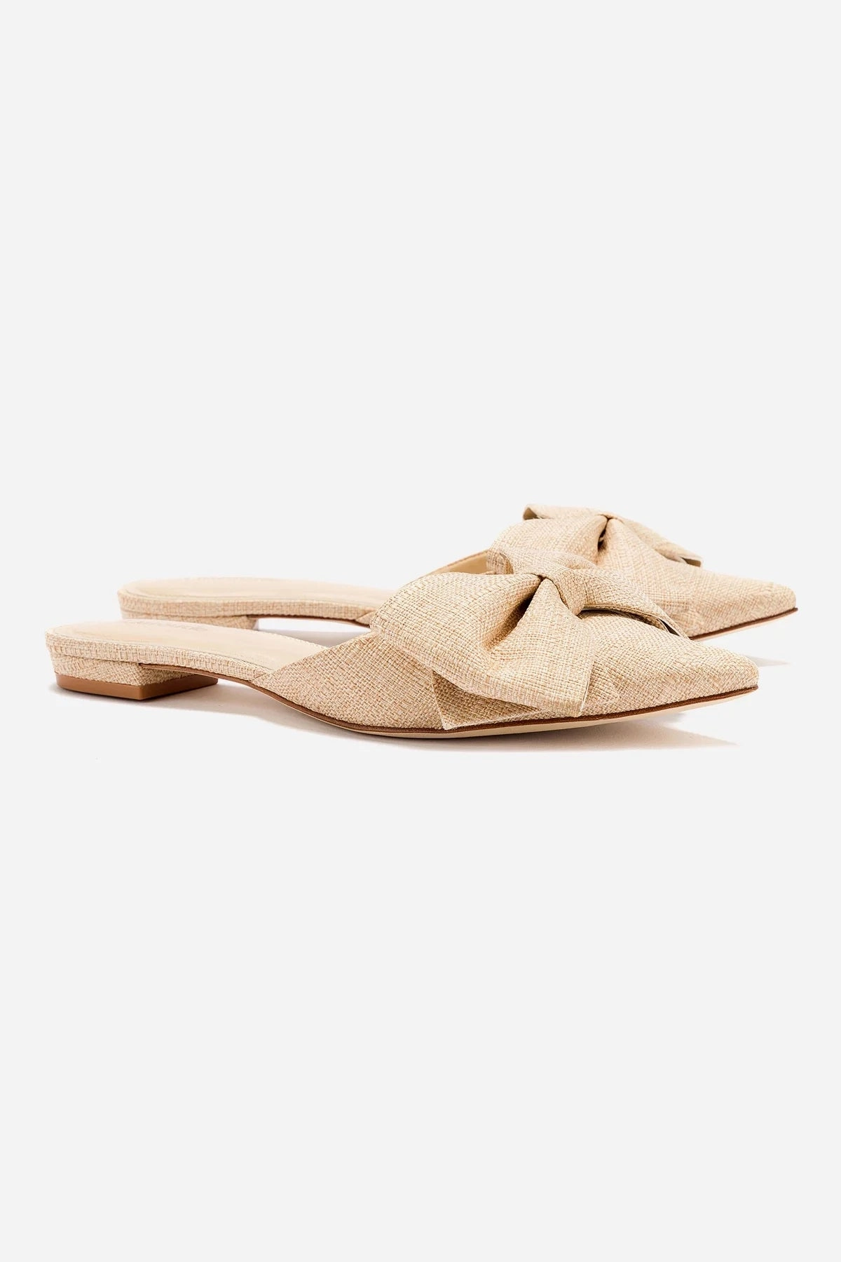 Elle Flat Mule In Beige Raffia All Day Beach Walk