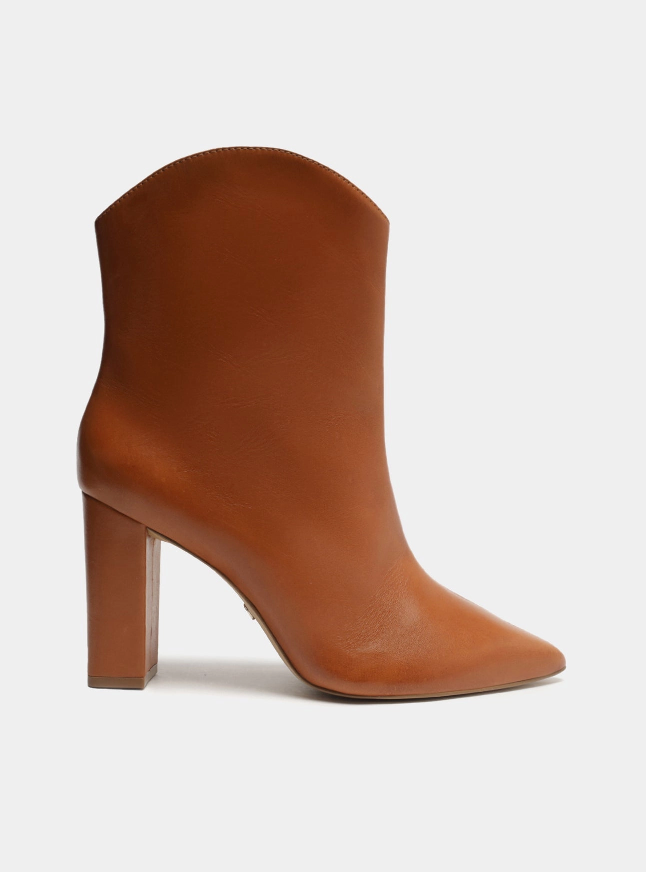 Hard wearing Ellie Leather Block Boot