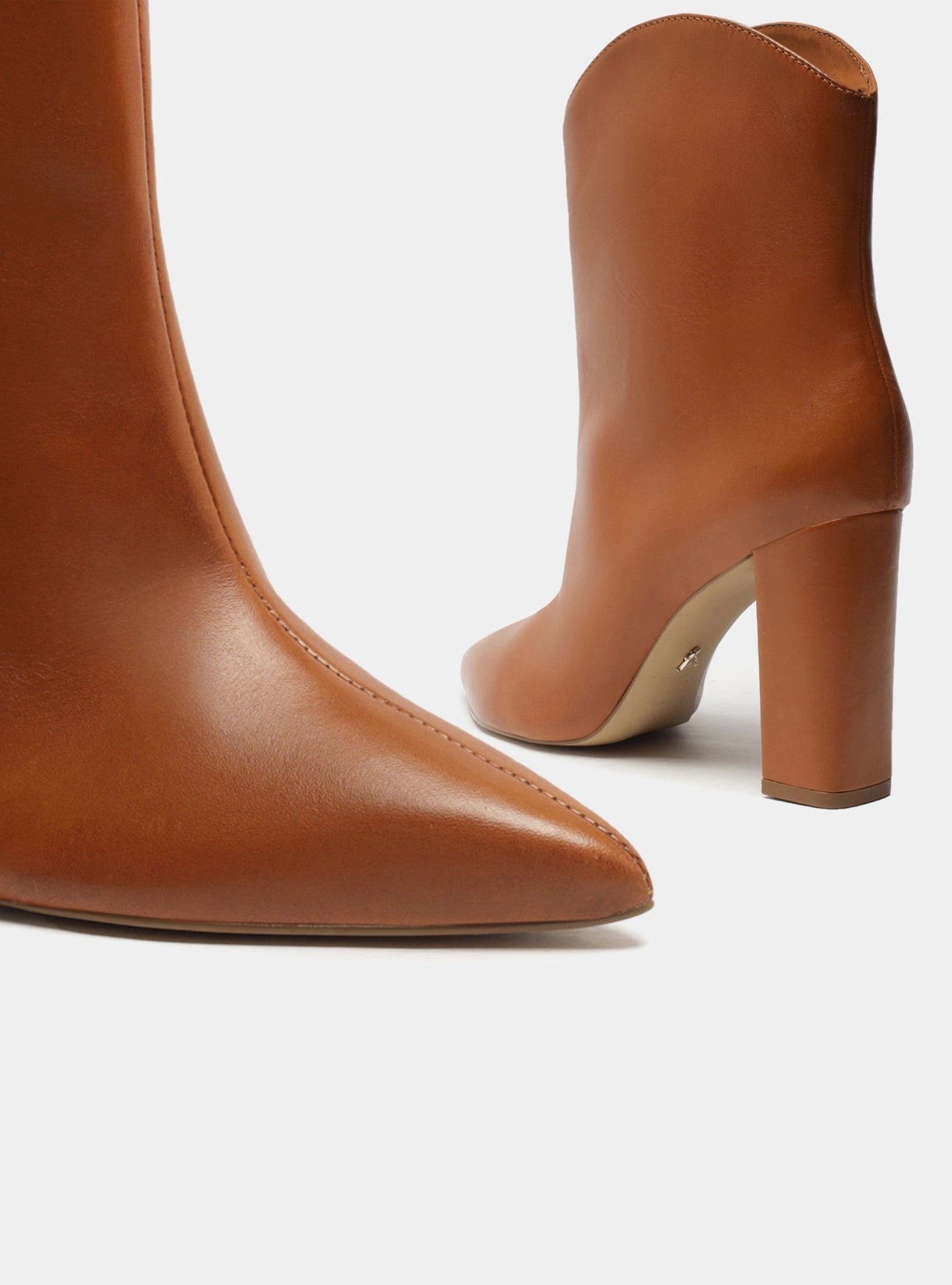 Padded Collar Lining Mud Resistant Night Travel Ellie Leather Block Boot