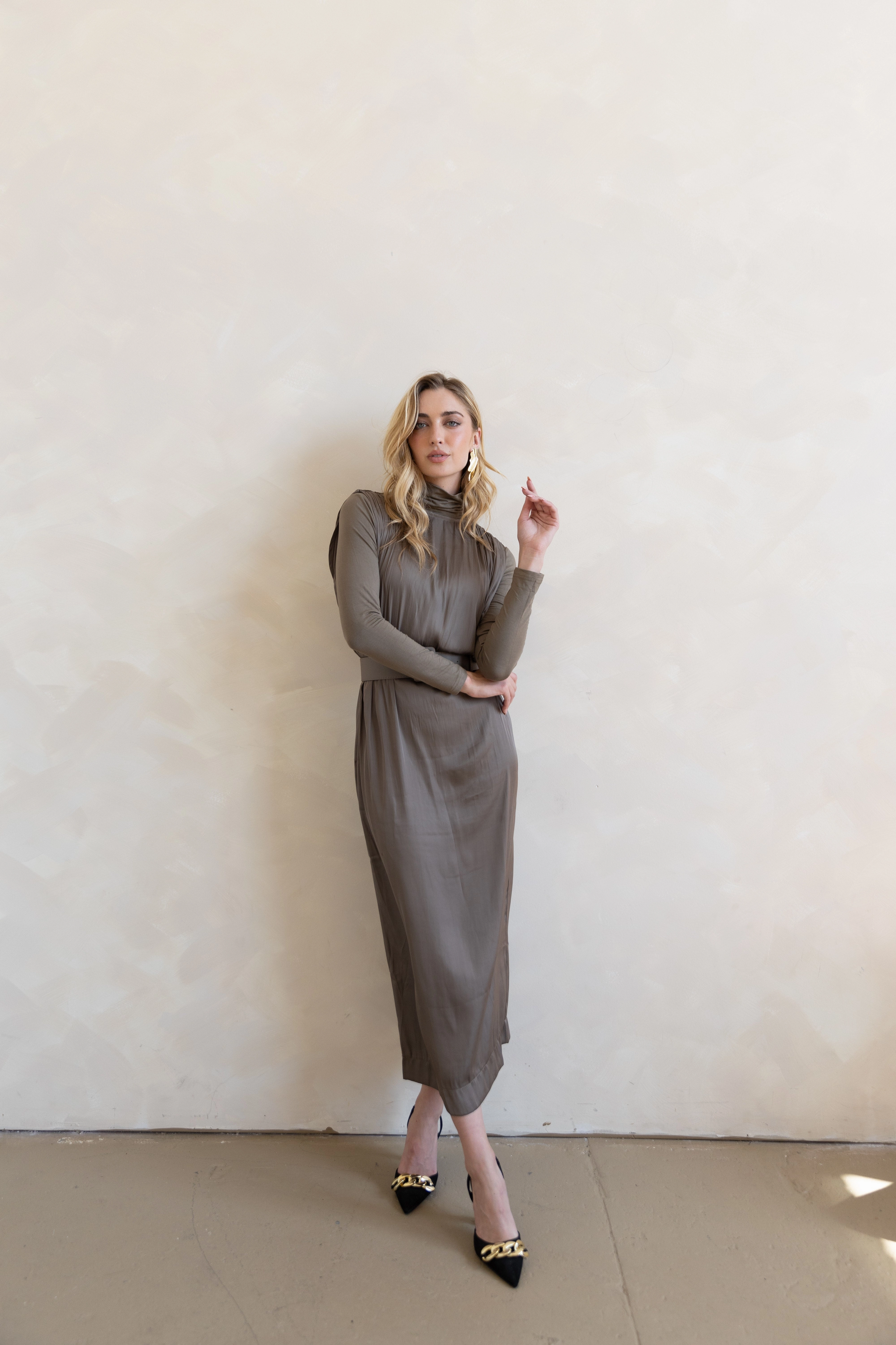 Serena Dress Neutral Feel