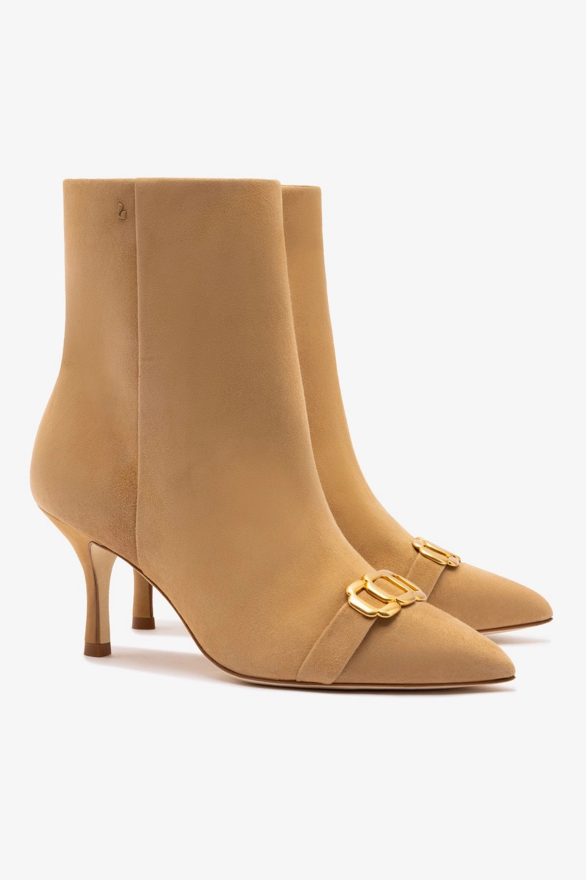 Mini Kate Boot In Peanut Suede and Daisy Accent Dad Pick