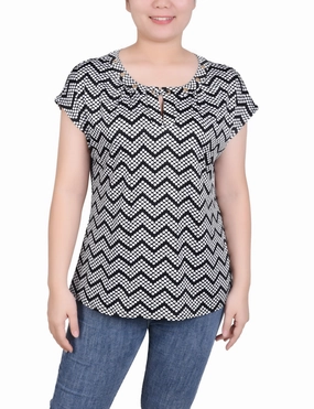 Flexible Neckline Reflective Logo Detail Extended Sleeve Top With Grommets