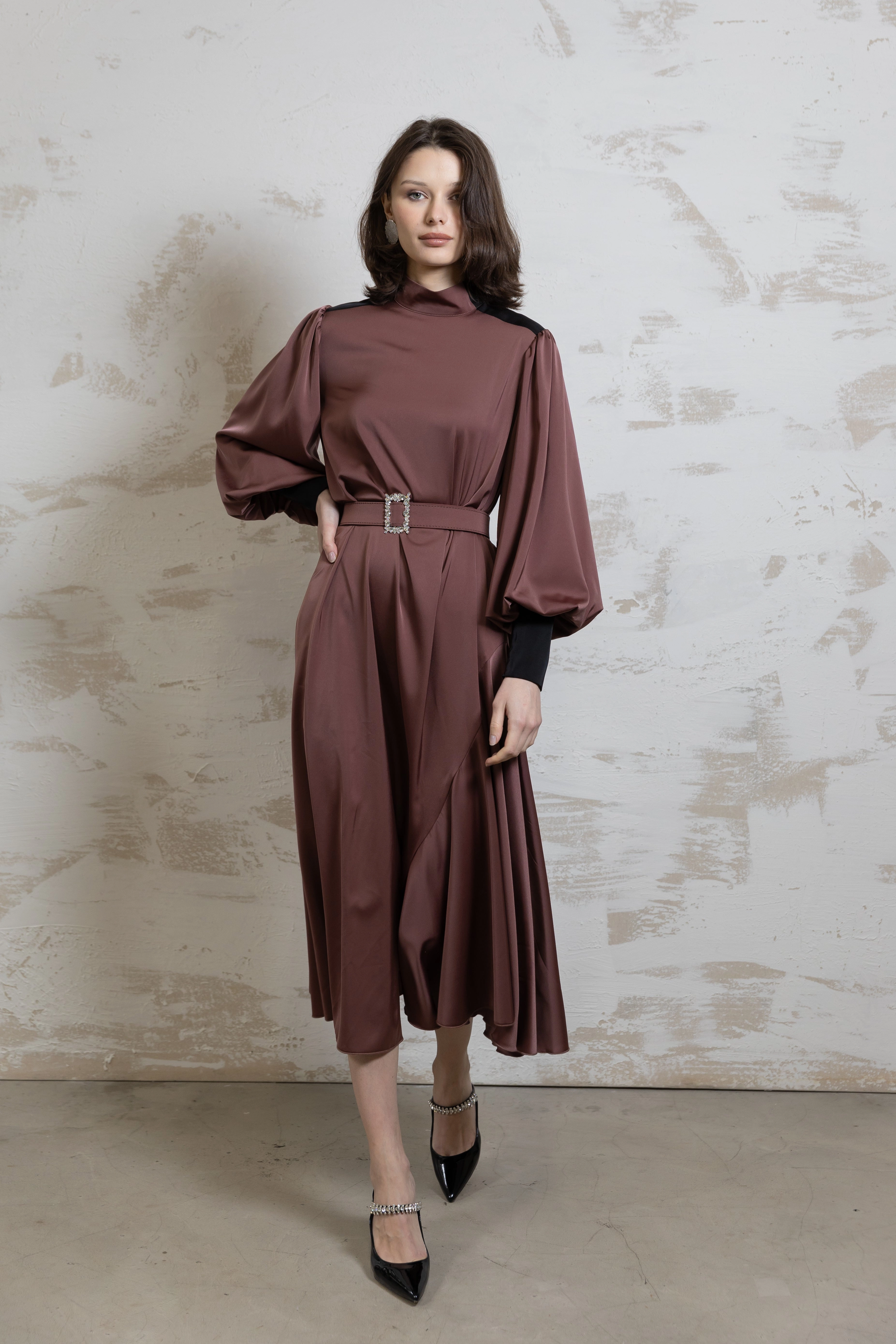 Camilla Cocoa Shine Finish