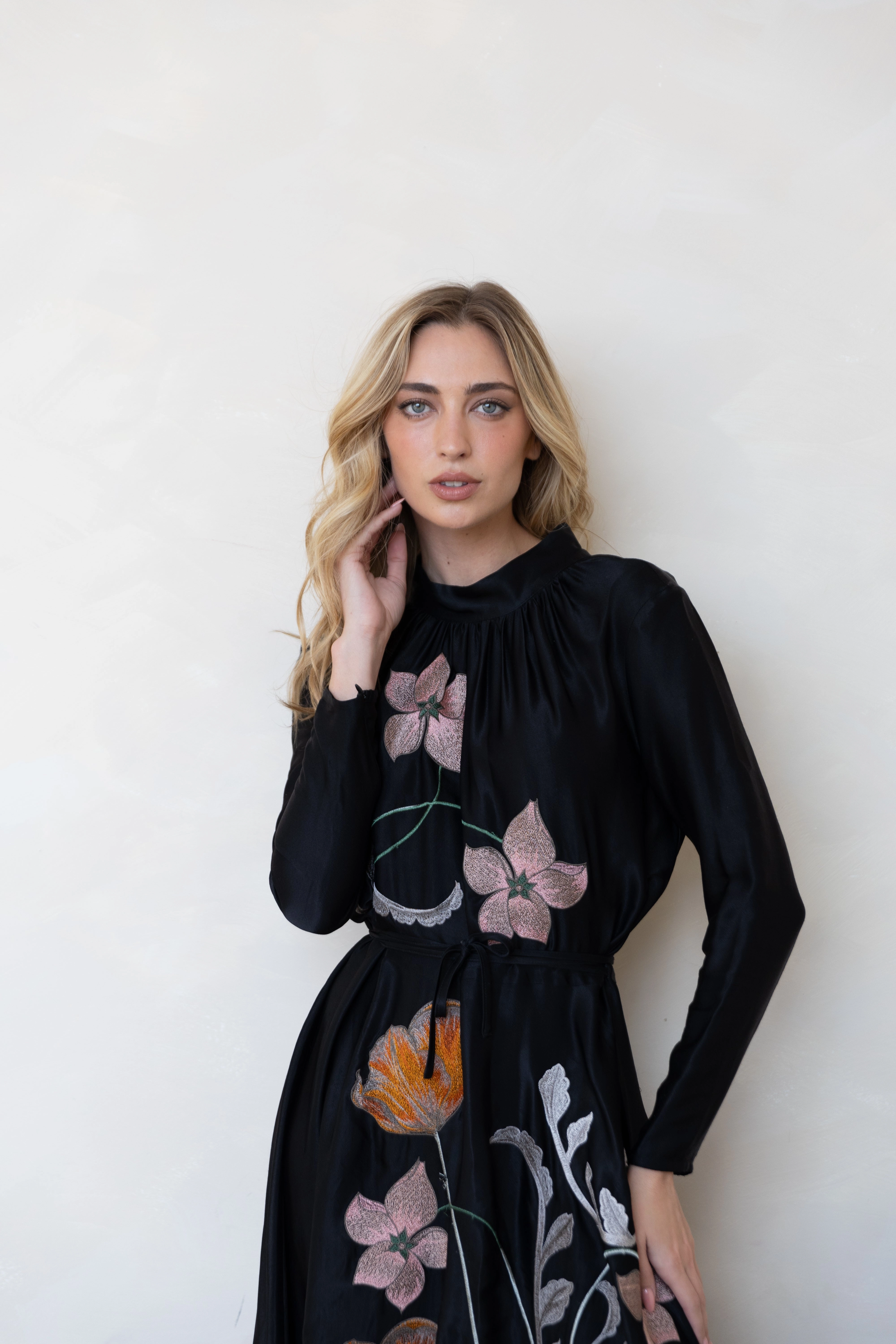 Pocket-Detail Romano Satin Maxi