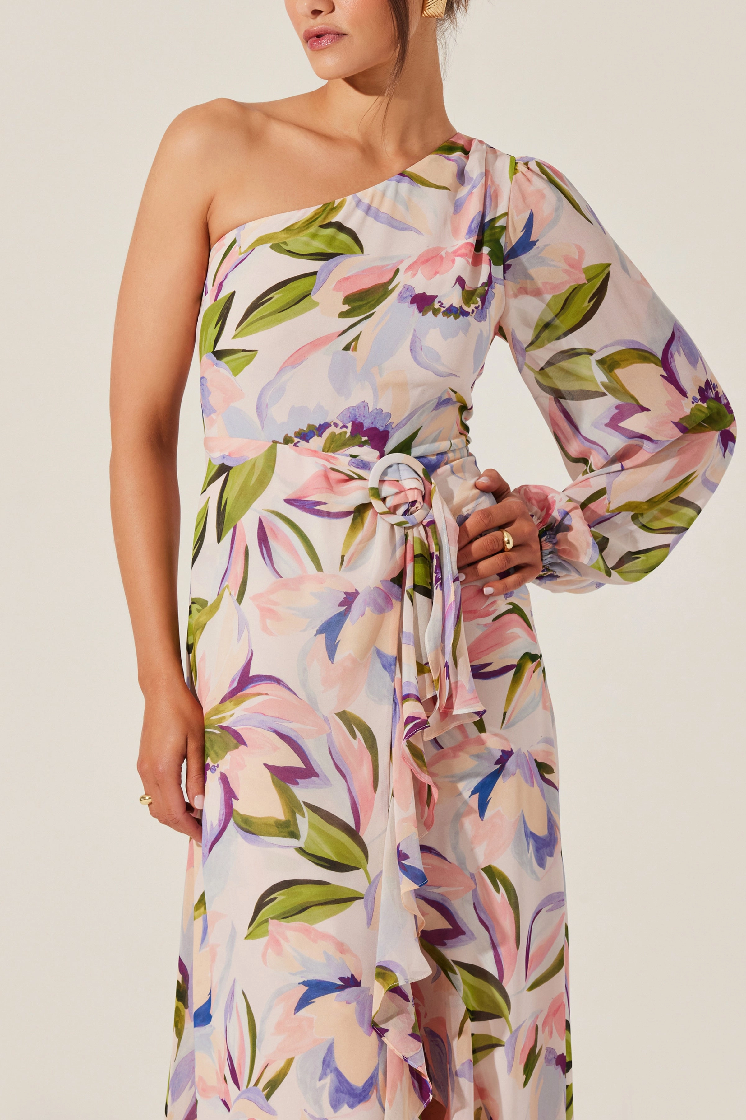 Comfy Style Sophisticated Layers ASTR Sandersonia Floral One Shoulder Dress