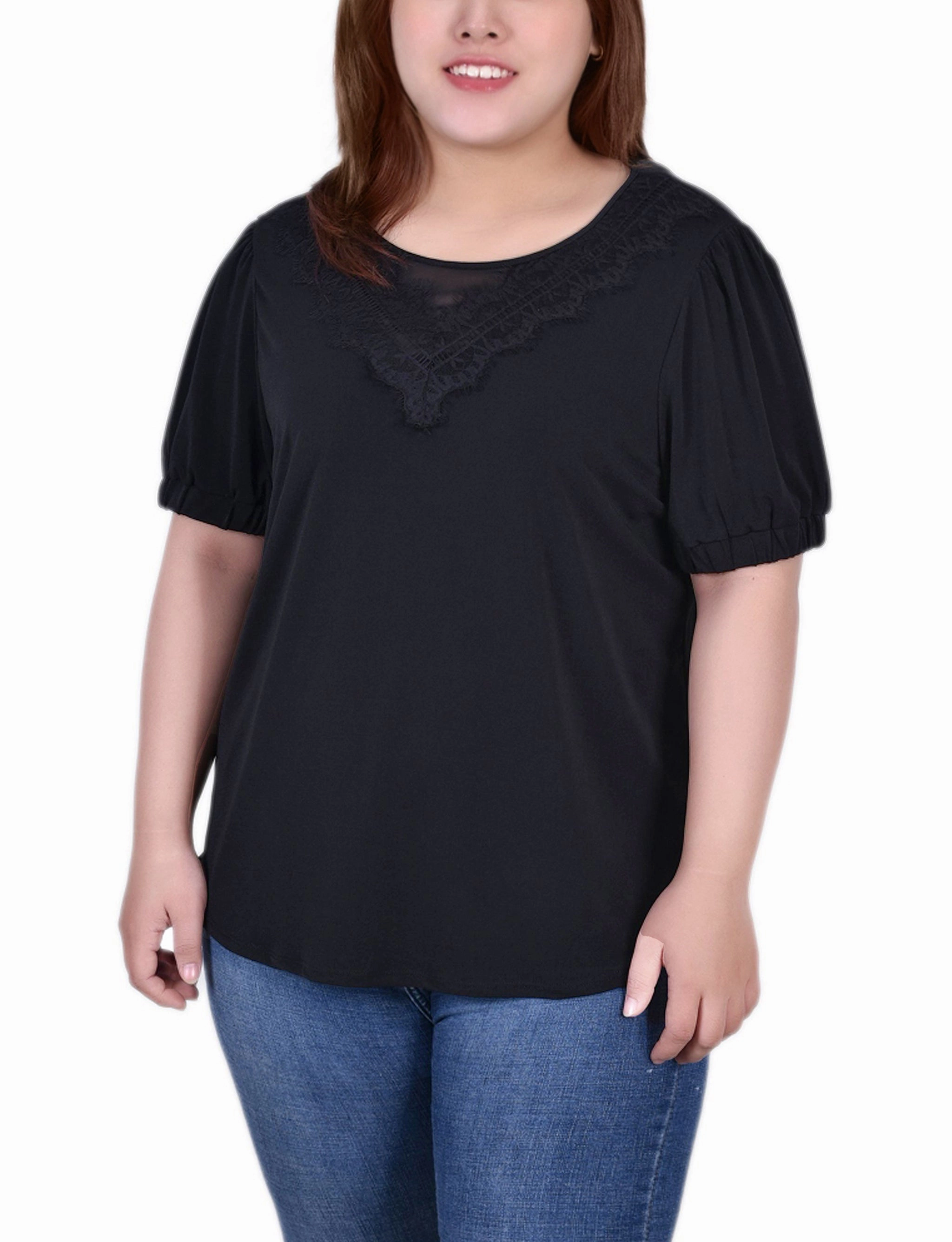 FlexibleCuff Plus Size Short Puff Sleeve Top With Lace