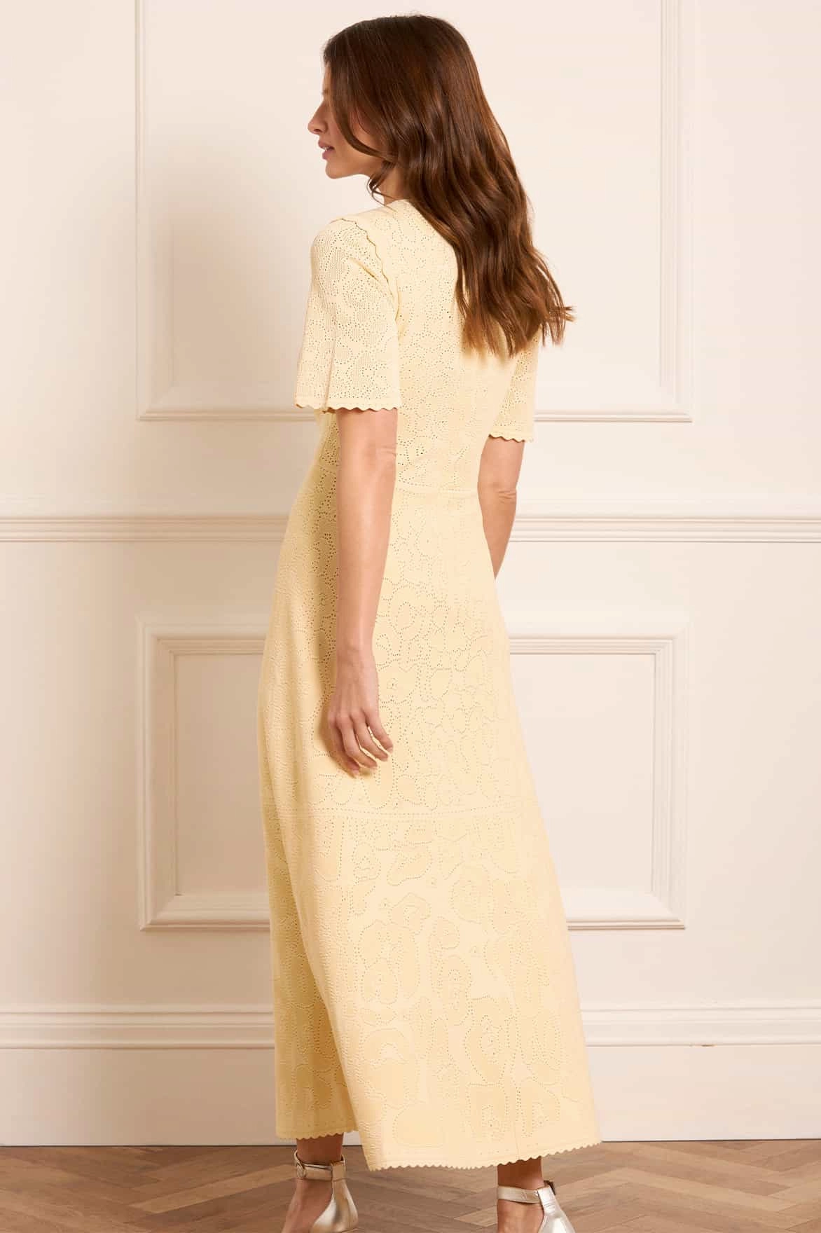 TearResistantFabric FoldablePackaging Floral Pointelle Knit Gown