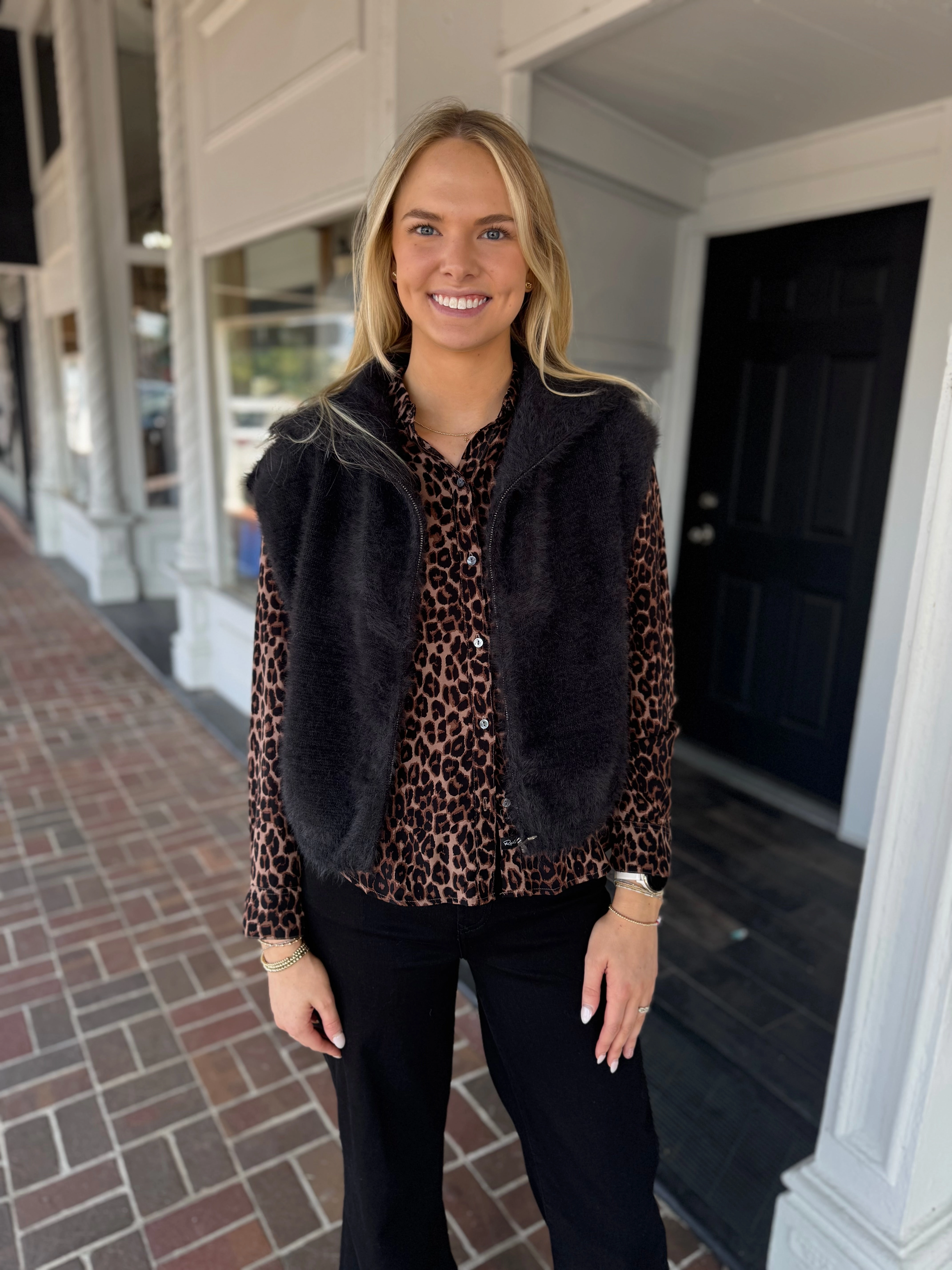 Florez Zip Up Sweater in Black MultiPocket Flatlock Stitching Technique