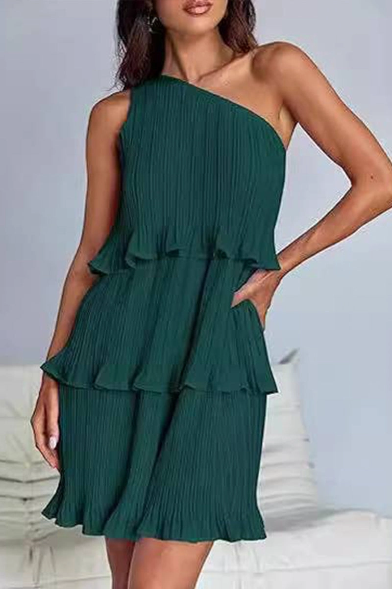 Quick Outfit Outdoor Scene DIAGONAL SHOULDER TIERED PATCHWORK DRESS_CWDSD3999