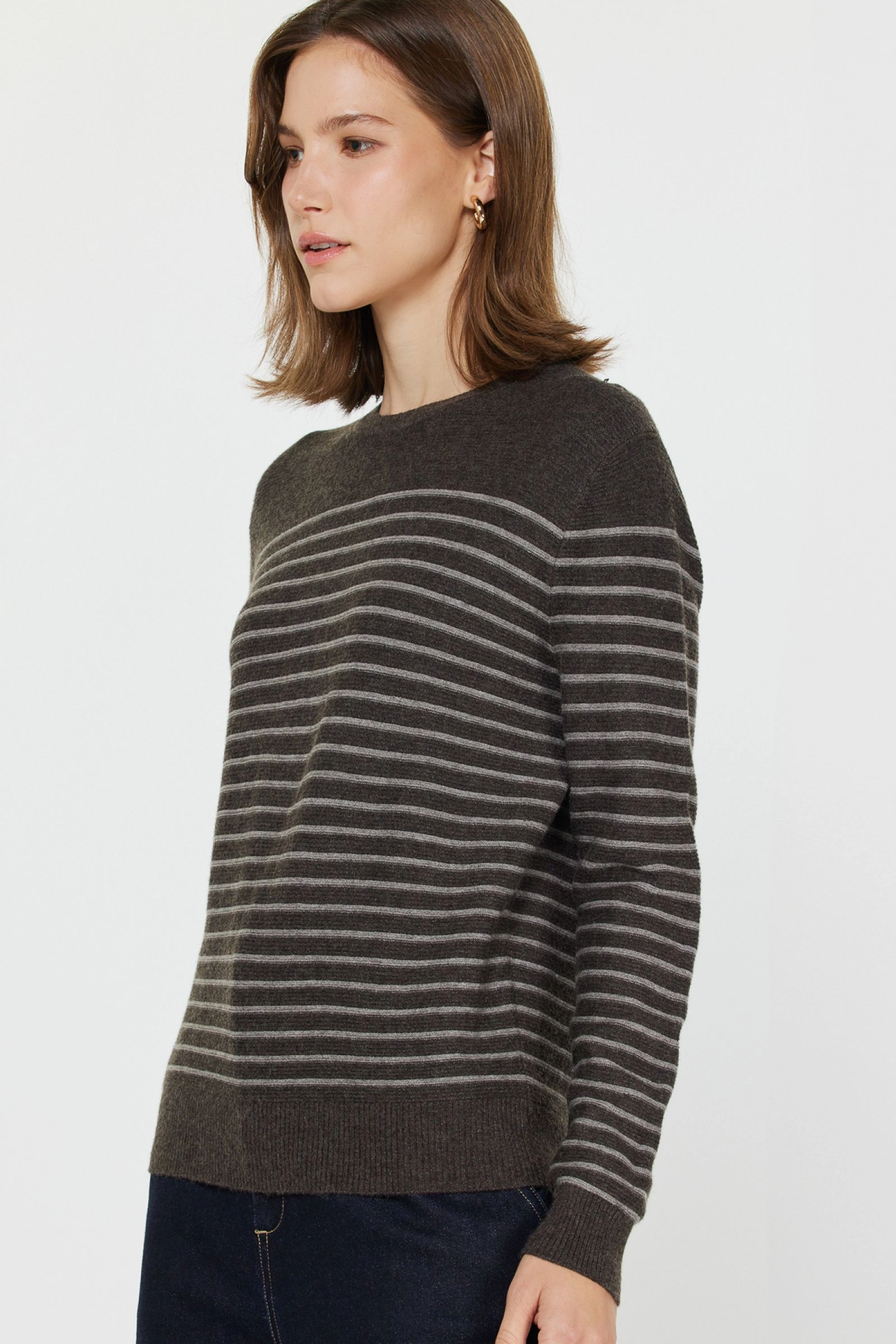 LowProfileSeams AirflowOptimized Design STRIPED SWEATER