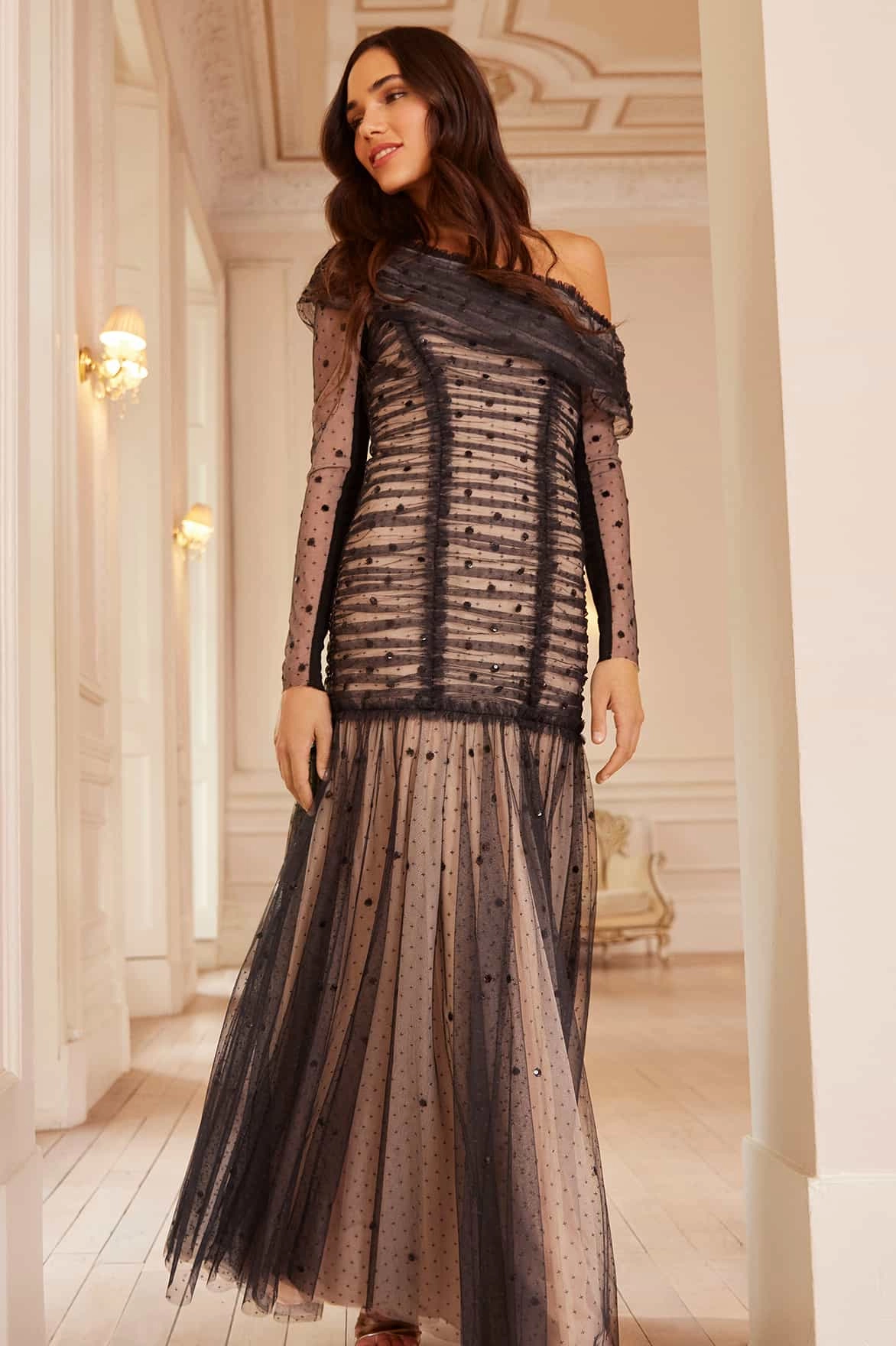 Gigi Dot One-Shoulder Rouched Gown Day Romance Soft Air