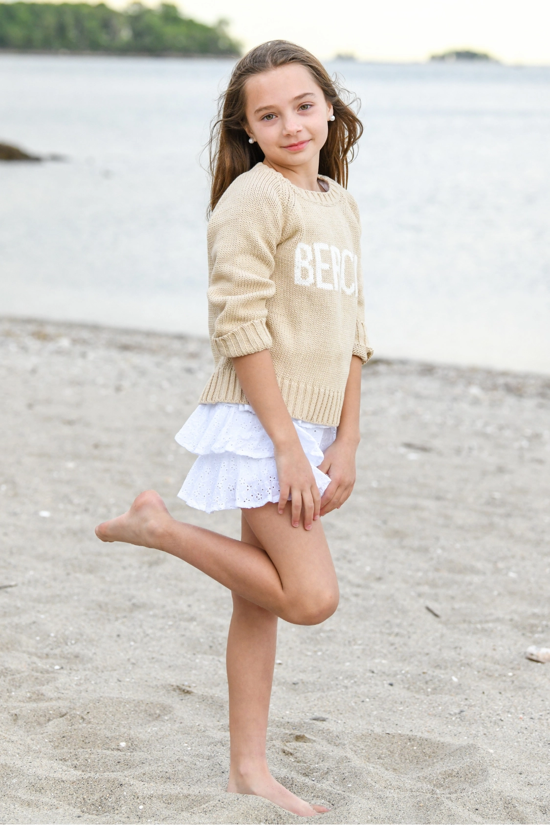Multi Directional Zipper Placement Sun Protective Fabric Girl's Beach Sweater / Tan