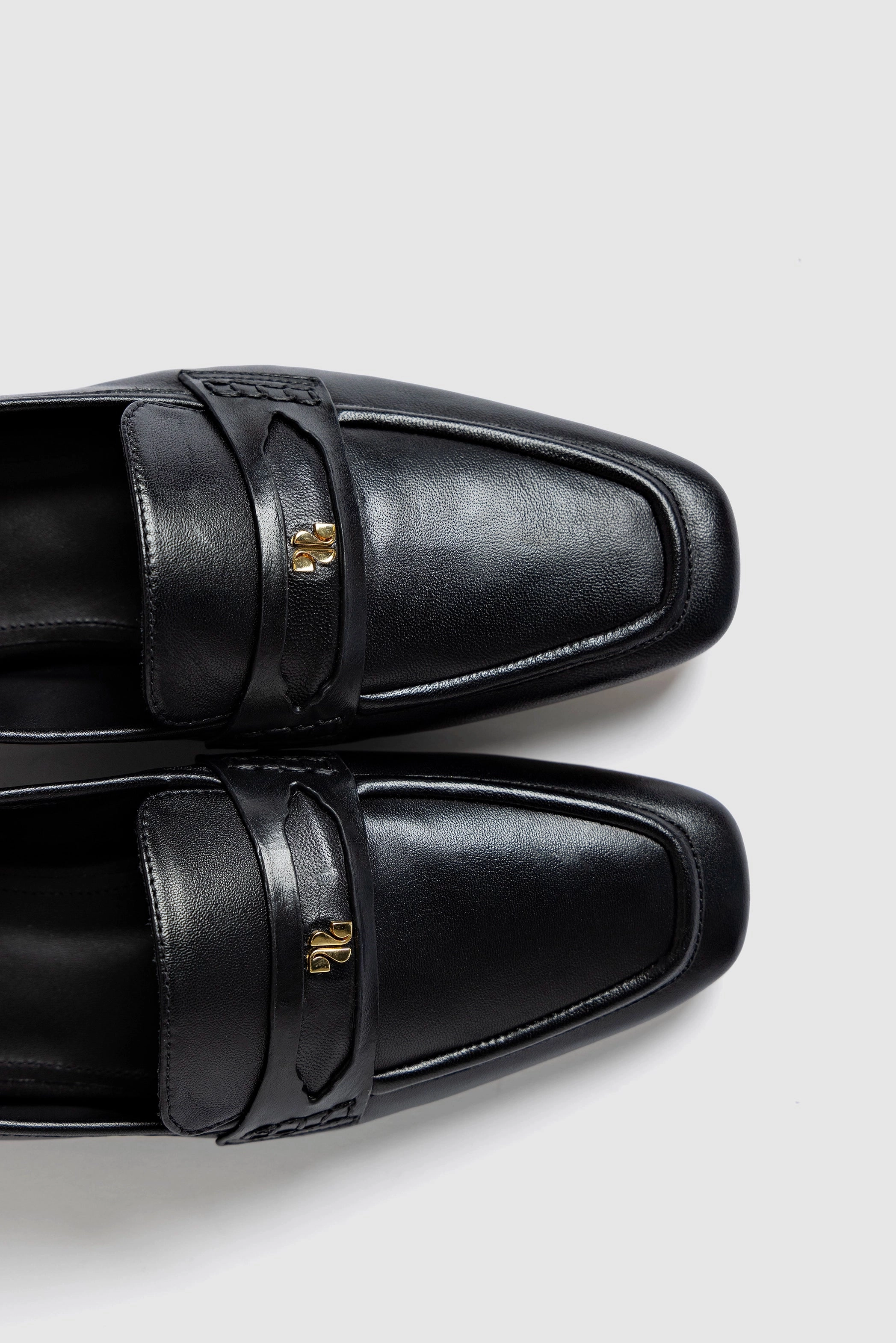 Moon Tone Polish Look Suki Flat Loafer In Black Leather