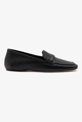 Suki Flat Loafer In Black Leather Flexible Field Power