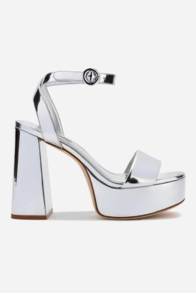 Blown Rubber Outsole Fit Dolly Sandal In Silver Specchio