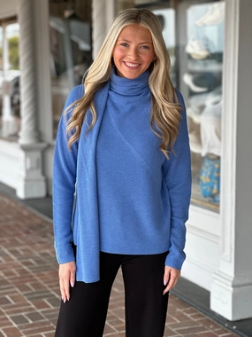 Tapered Side Panels Oversized Silhouette Elliott Lauren Long Sleeve Cable Knit Blue Sweater