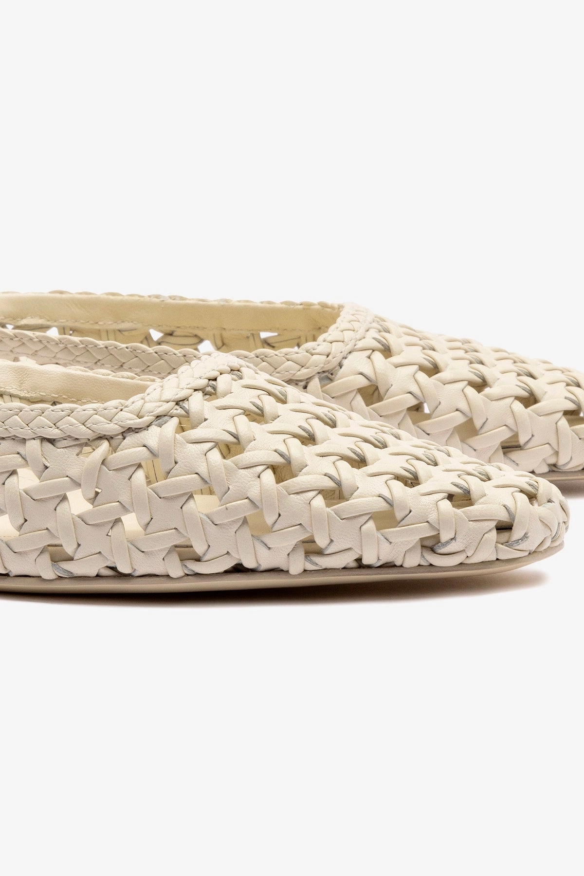 Long Lasting Outsole Durability Amal Macrame Mule In Ivory Leather