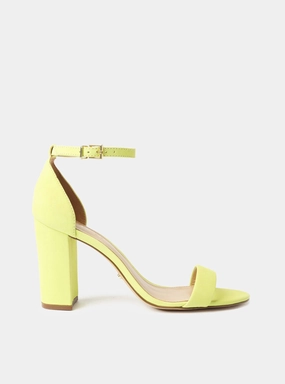 Isabelli Leather Block Sandal Everyday Shoes
