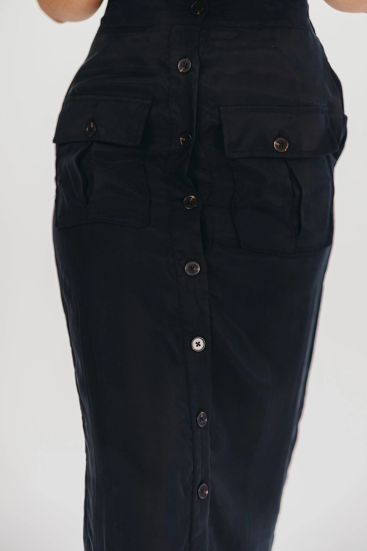 Better Days Button-Down Midi Cargo Skirt in Black *Final-Sale* Simple Vibe cycling clothing
