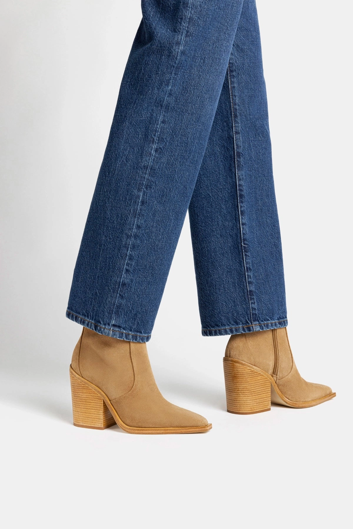 Ultra Light Trail Running James Bootie In Peanut Suede