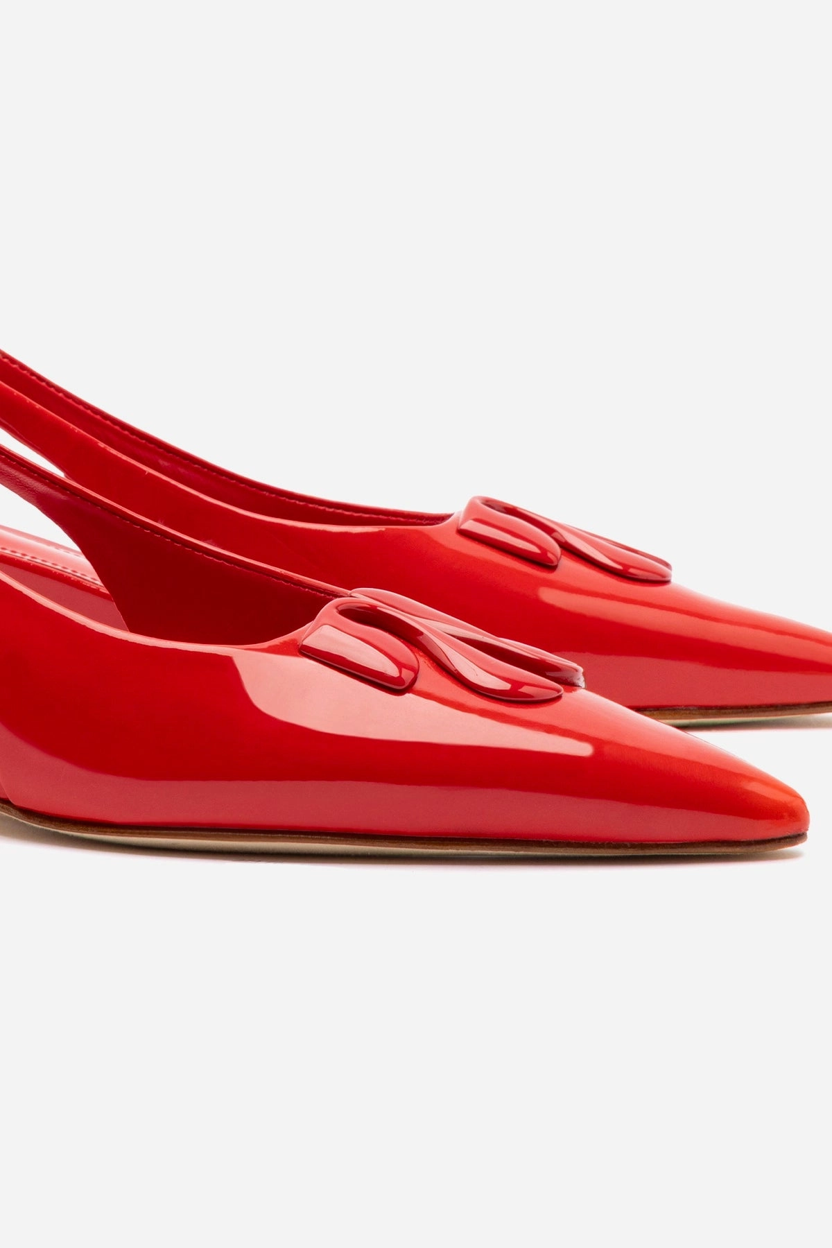 Morning Walk Frost Safe Kaitlan LL Low Pump In Scarlet Patent Leather