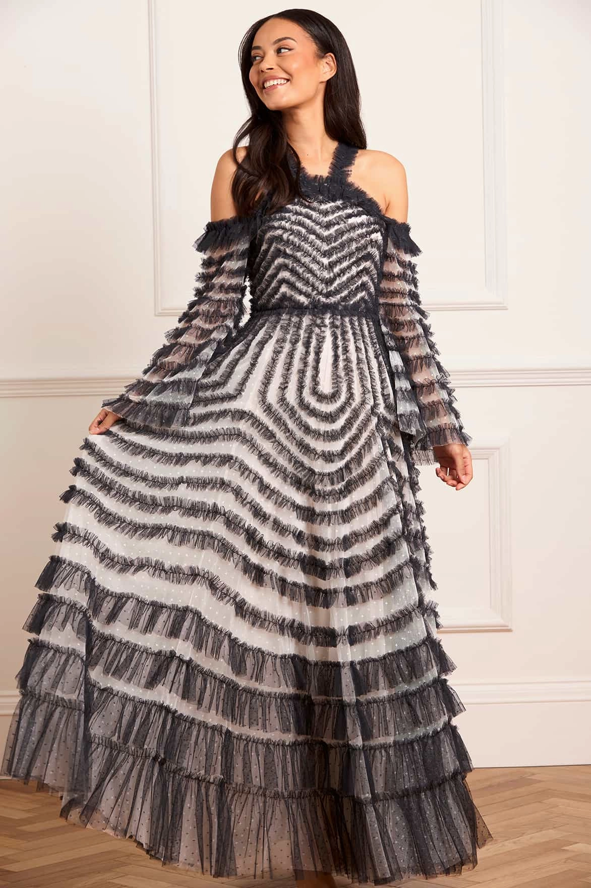 Silky Form Autumn Look La Vie En Rose Off-Shoulder Gown