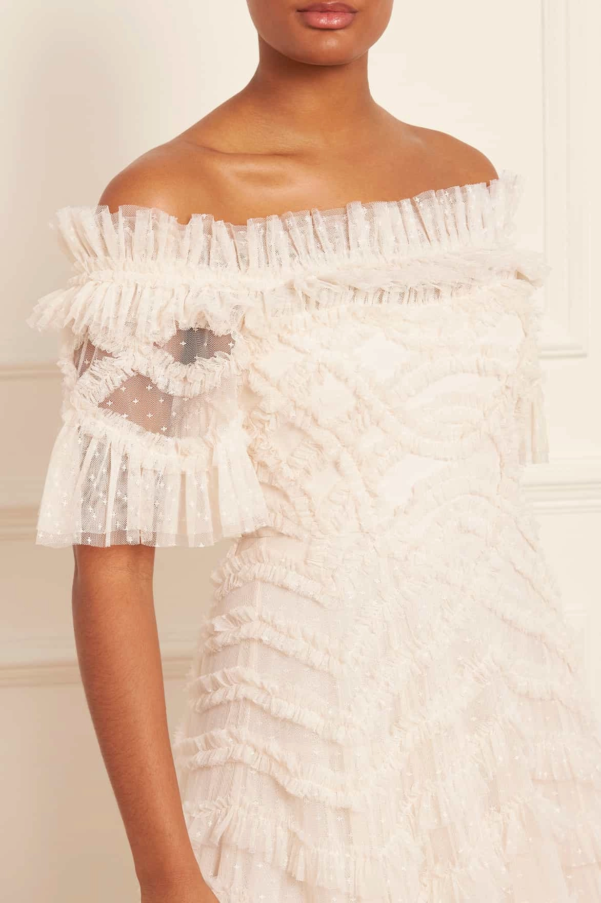 Romantic Mood Lana Off-Shoulder Gown