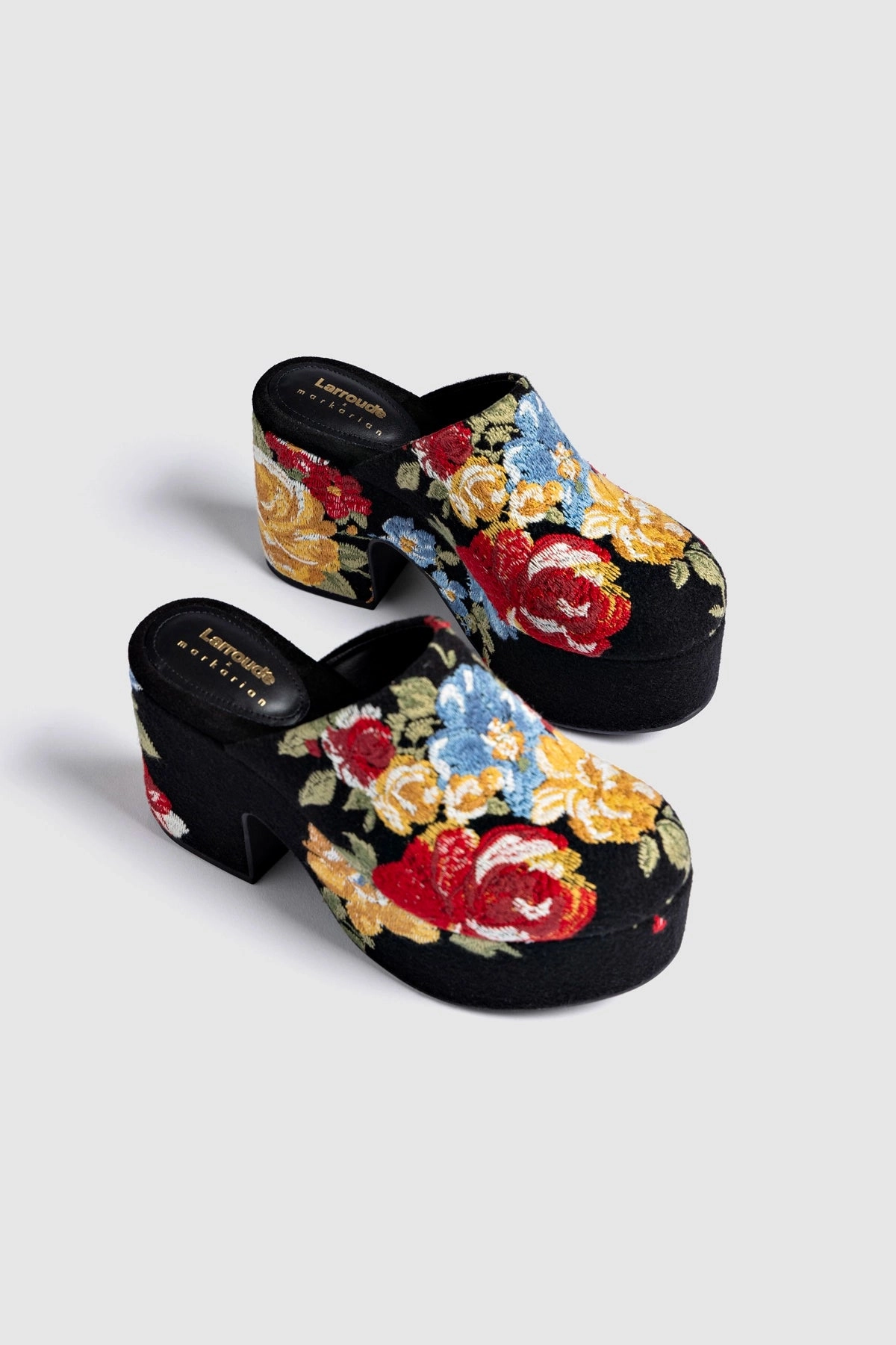 Casual Move Stability Heel Counter Larroud x Markarian Miso Clog In Floral Embroidery Black Fabric