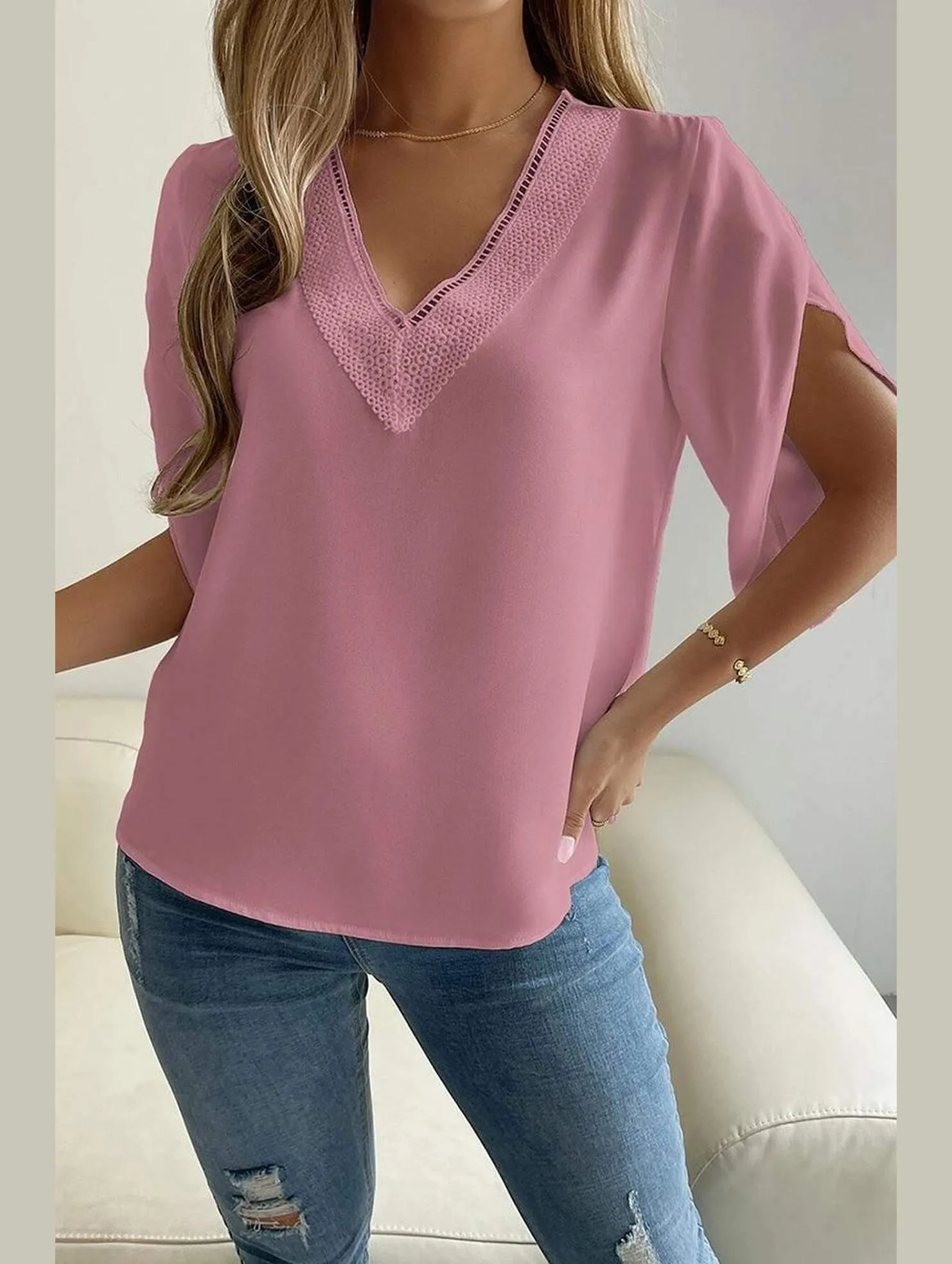 HeatRegulating CollapsibleFrame LAYERED V NECK ANGEL SLEEVED BLOUSE TOP