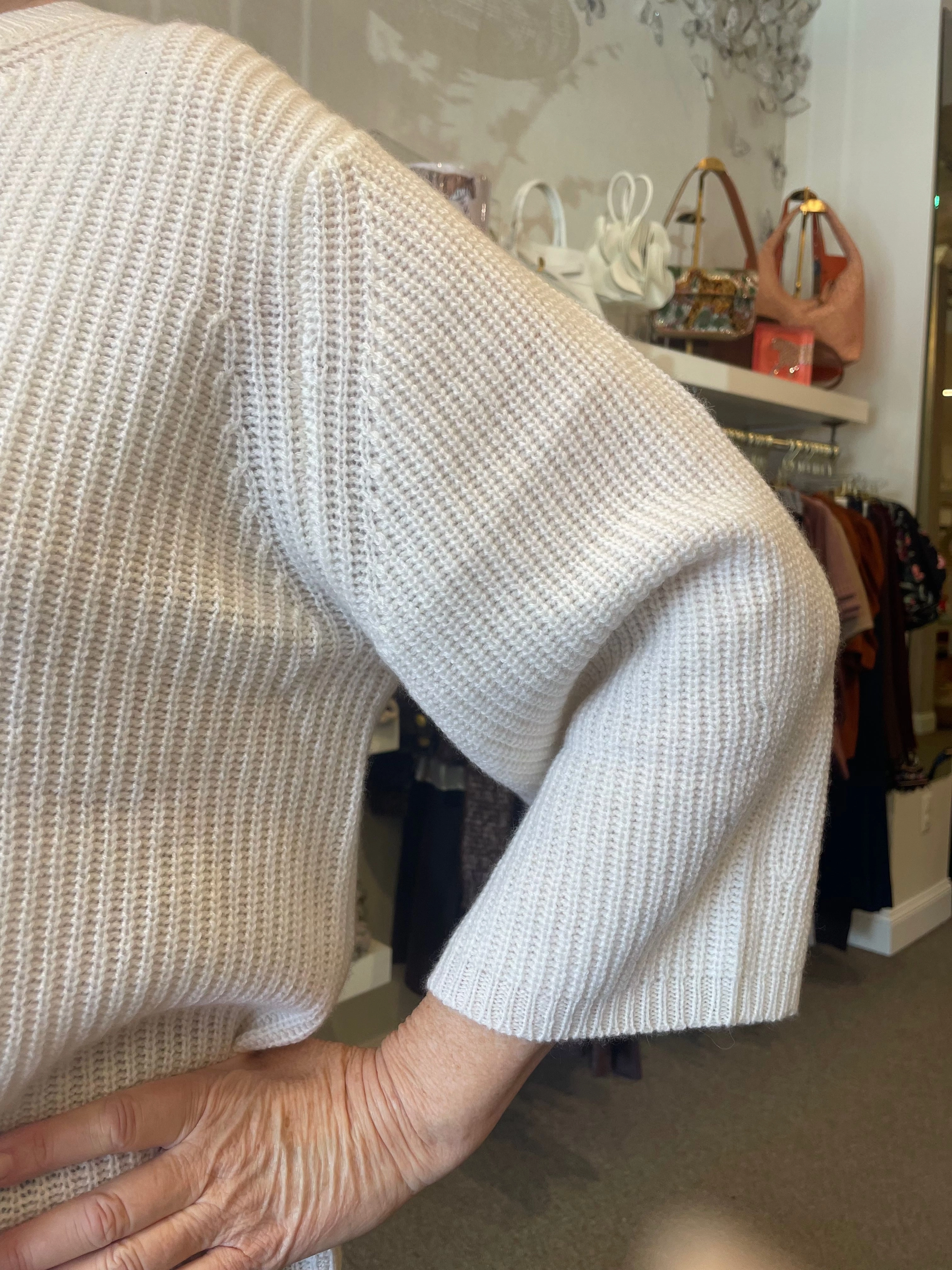 HypoallergenicFibers NonRestrictive Armholes Elbow Sleeve Shaker Crew Chalk