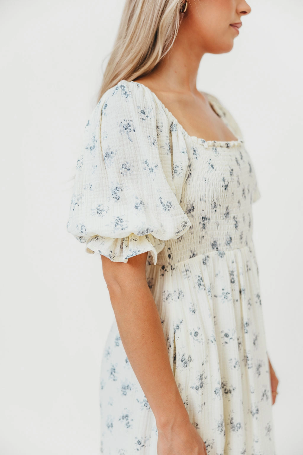 Livvy 100% Cotton Maxi Dress in Dusty Blue Floral - Bump Friendly & Inclusive Sizing Soft Volume Smart Layer