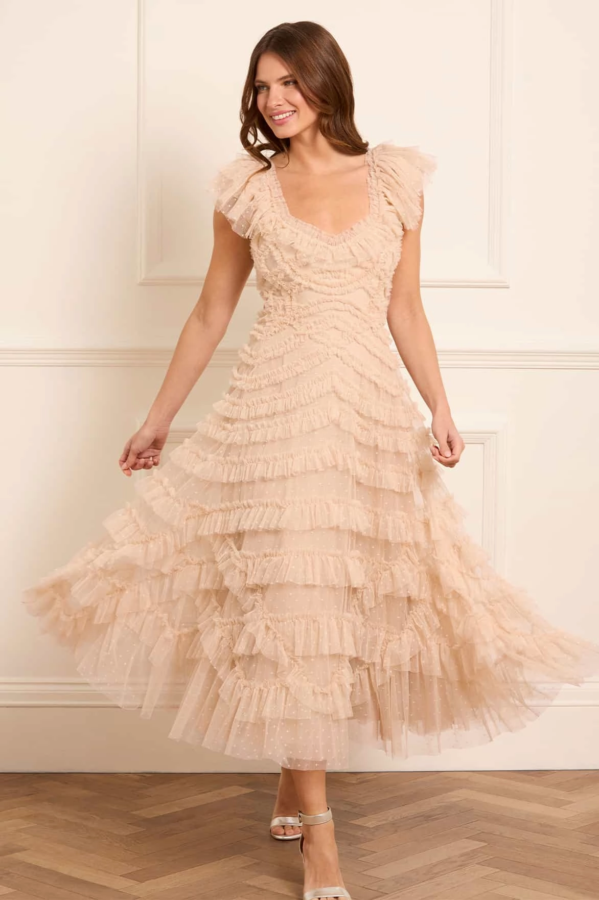 Minimalist Style Lola Backless Ballerina Dress