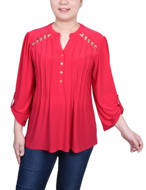 Long Sleeve Pintuck Front Top With Chain Details Adjustable Cuff System Flatlock Seam Technology