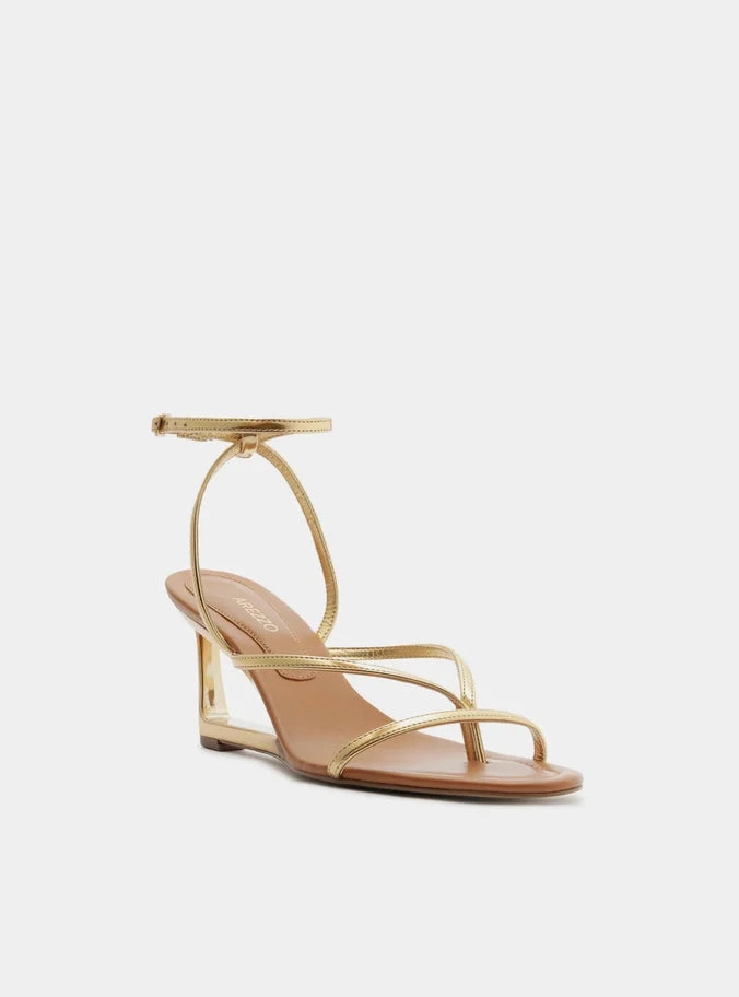 Closed Toe Long Step Frankie High Geometric Sandal