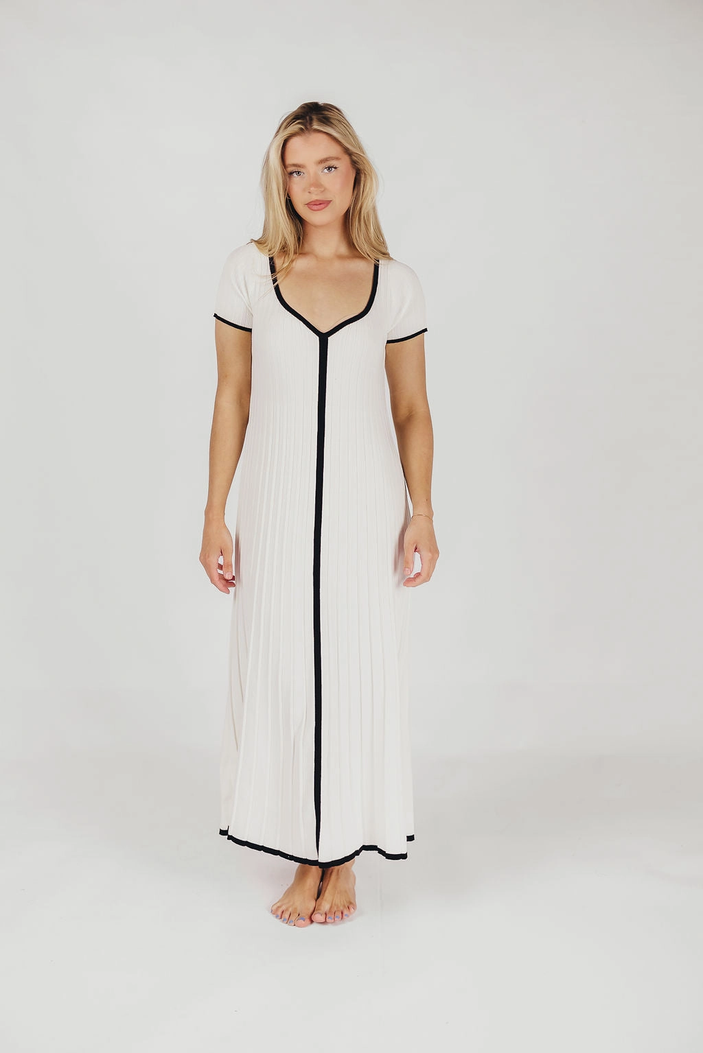 Marilyn Knit Maxi Dress in Off-White Dressy Yet Comfortable