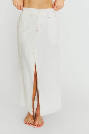 Marium Washed Linen Blend Maxi Skirt in Off-White *Final-Sale* Texture Focus