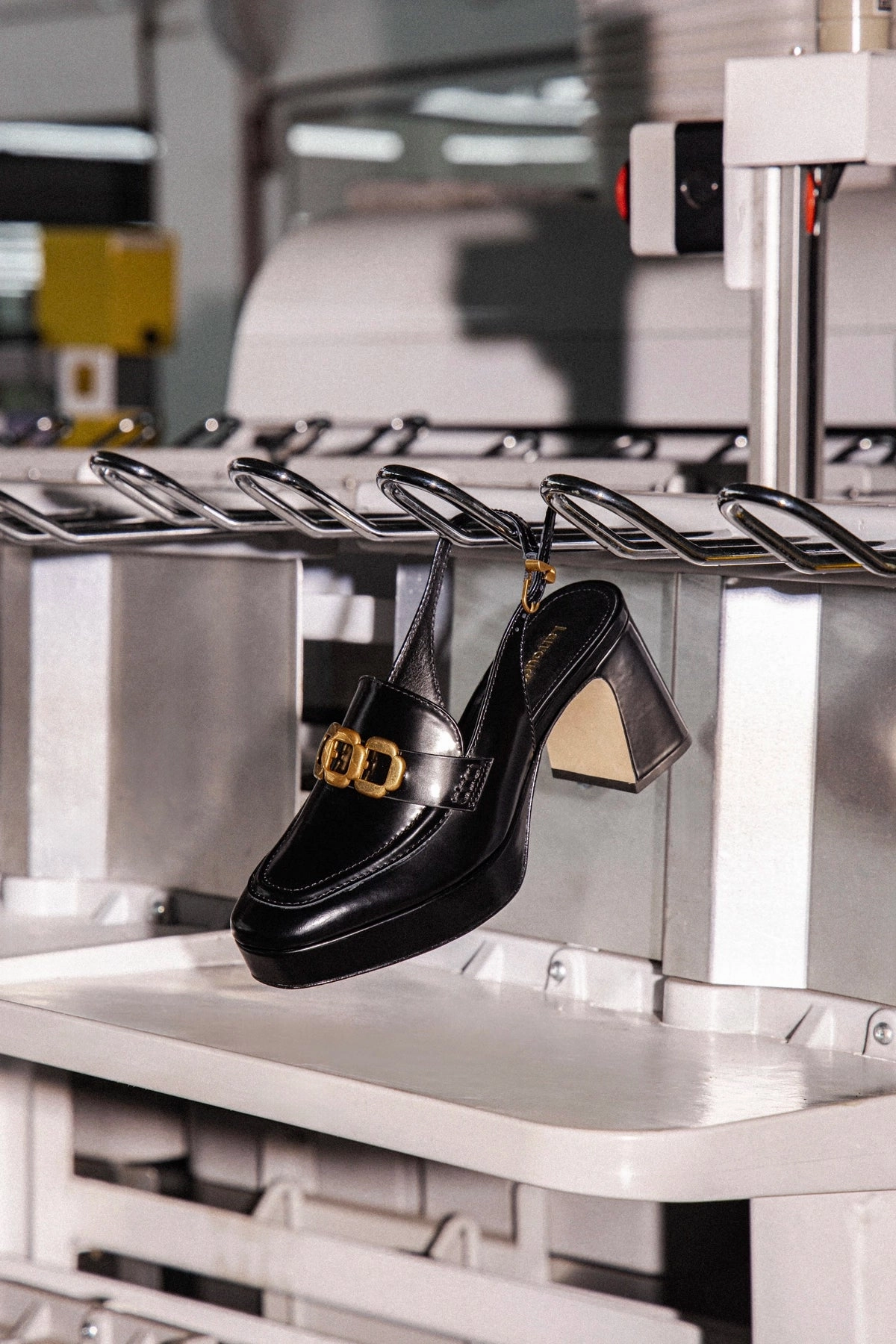 Stability Shank Harrington Loafer Low In Black Box Leather