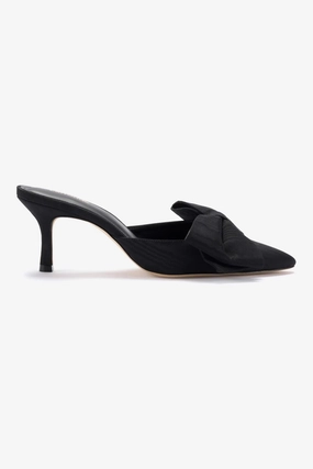 Mini Elle Pump In Black Fabric Stone Glam Airflow Ventilation
