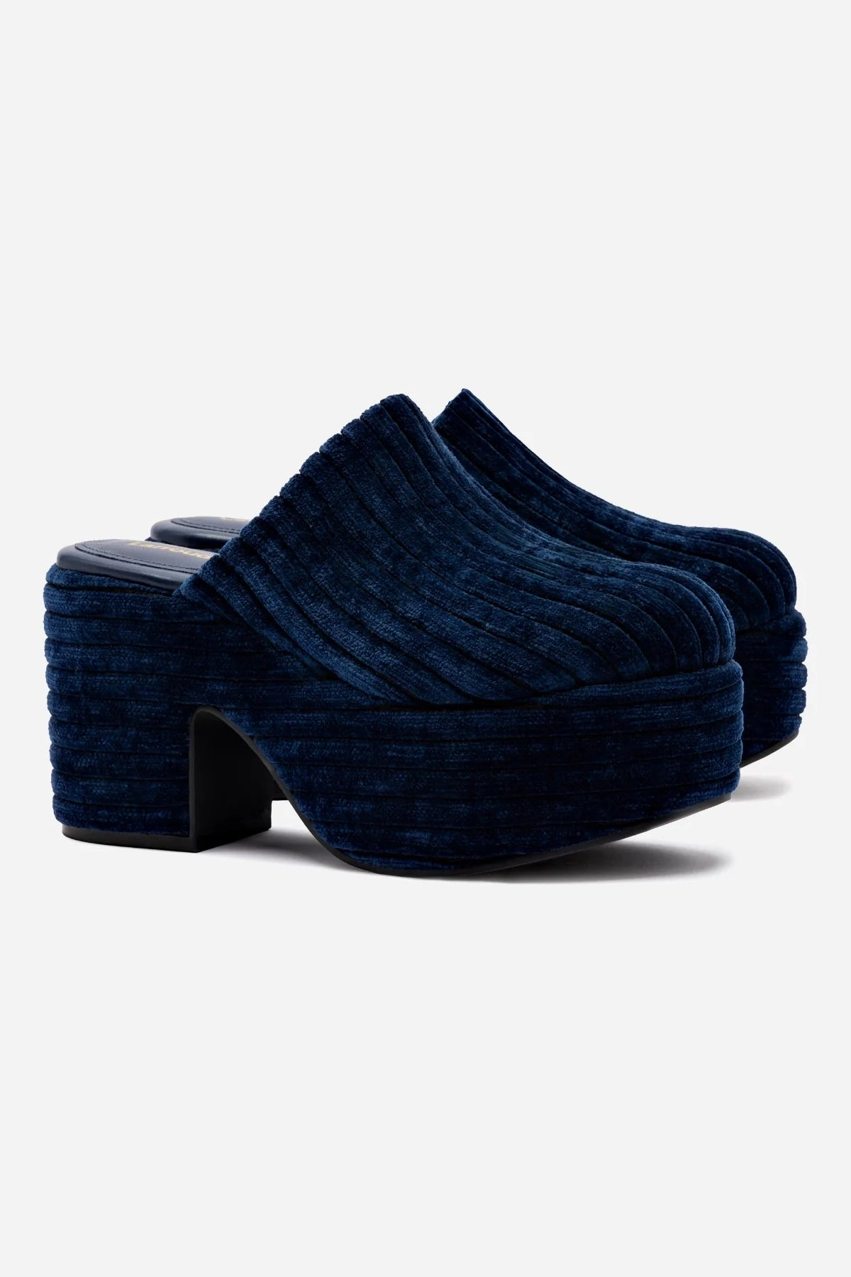 Queen Touch Miso Platform Clog In Midnight Velvet