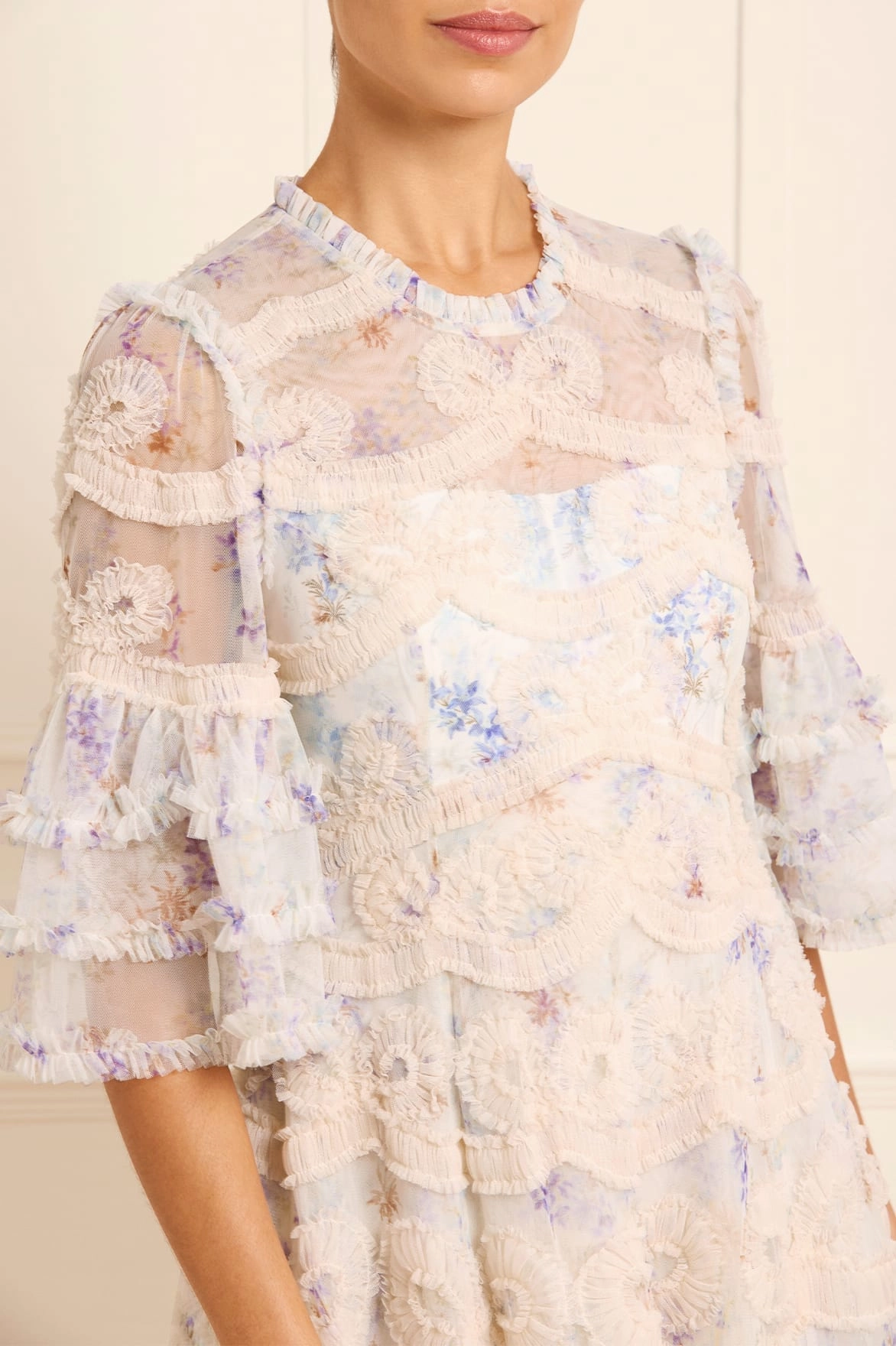 Ophelia Ditsy Ingrid Gown Trendy Style Silky-Feel