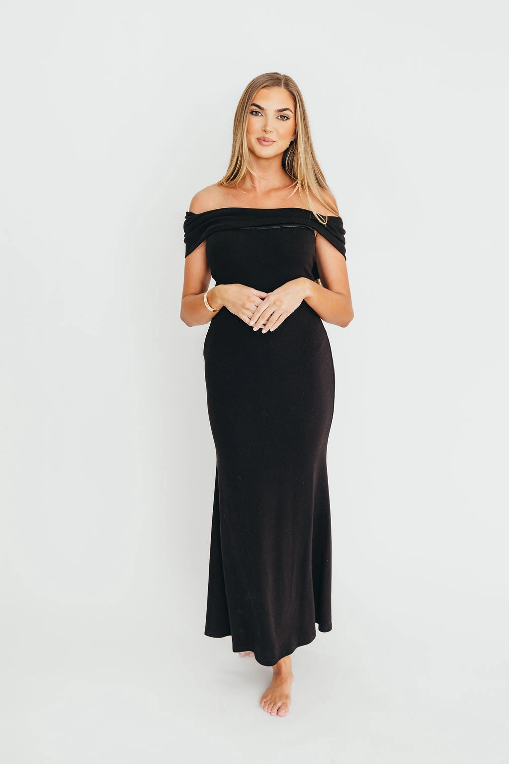 Monroe Maxi Dress in Black - Bump Friendly *Final-Sale* Chic and Cozy
