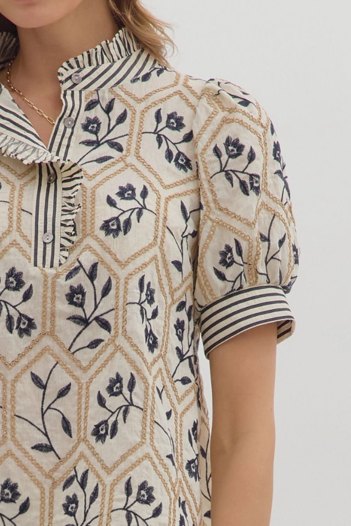 Wrinkle Resistant Weave MoistureWicking Technology Natalie Floral Top