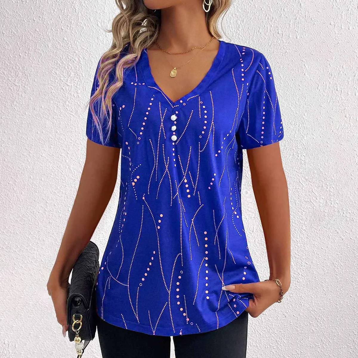 LightweightWeave UVProtectionCoating BUTTON DOT V-NECK SHORT-SLEEVED BLOUSE_CWTBLS0939