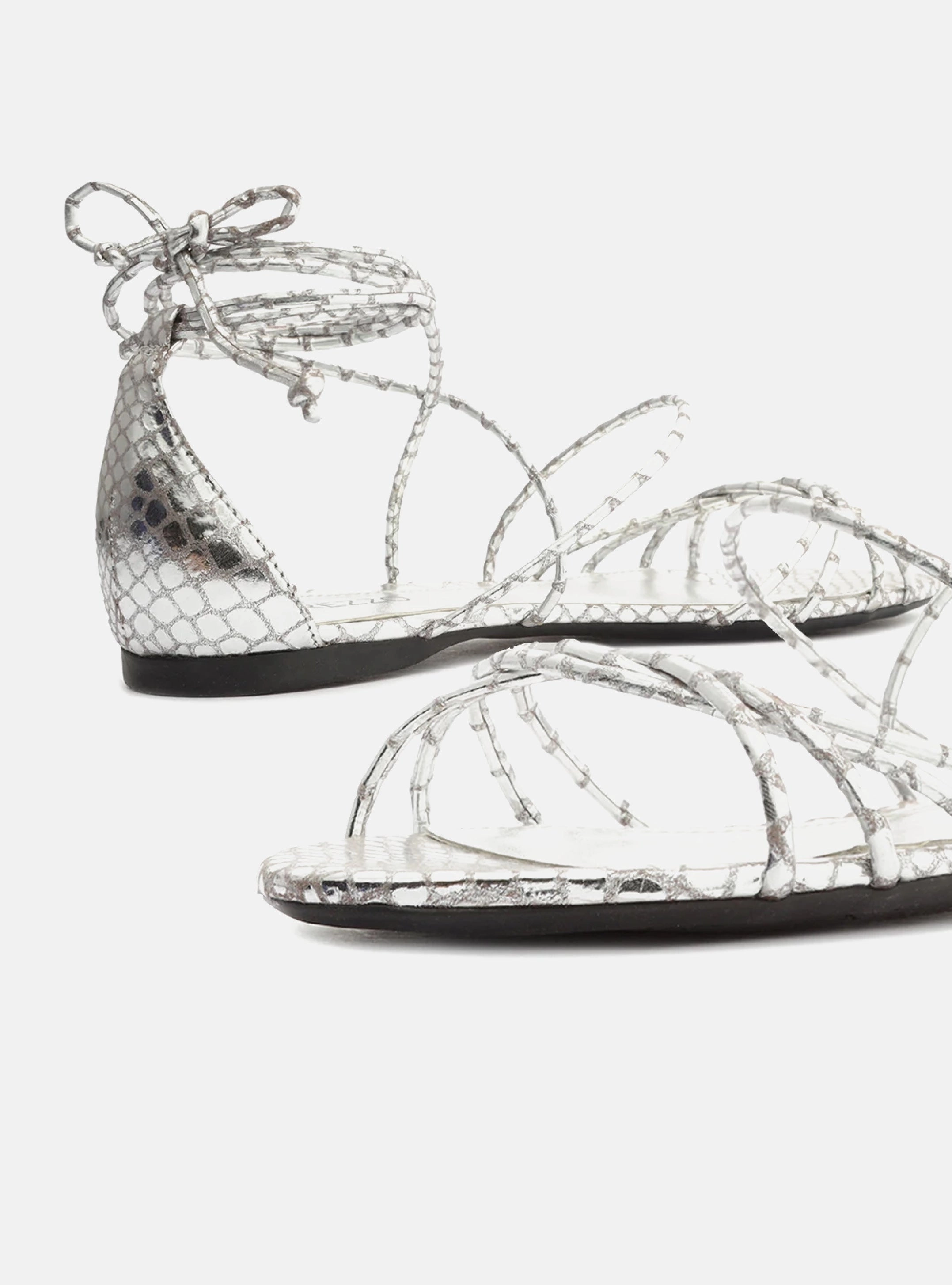 Tess Flat Sandal Light Touch Vacation Fit