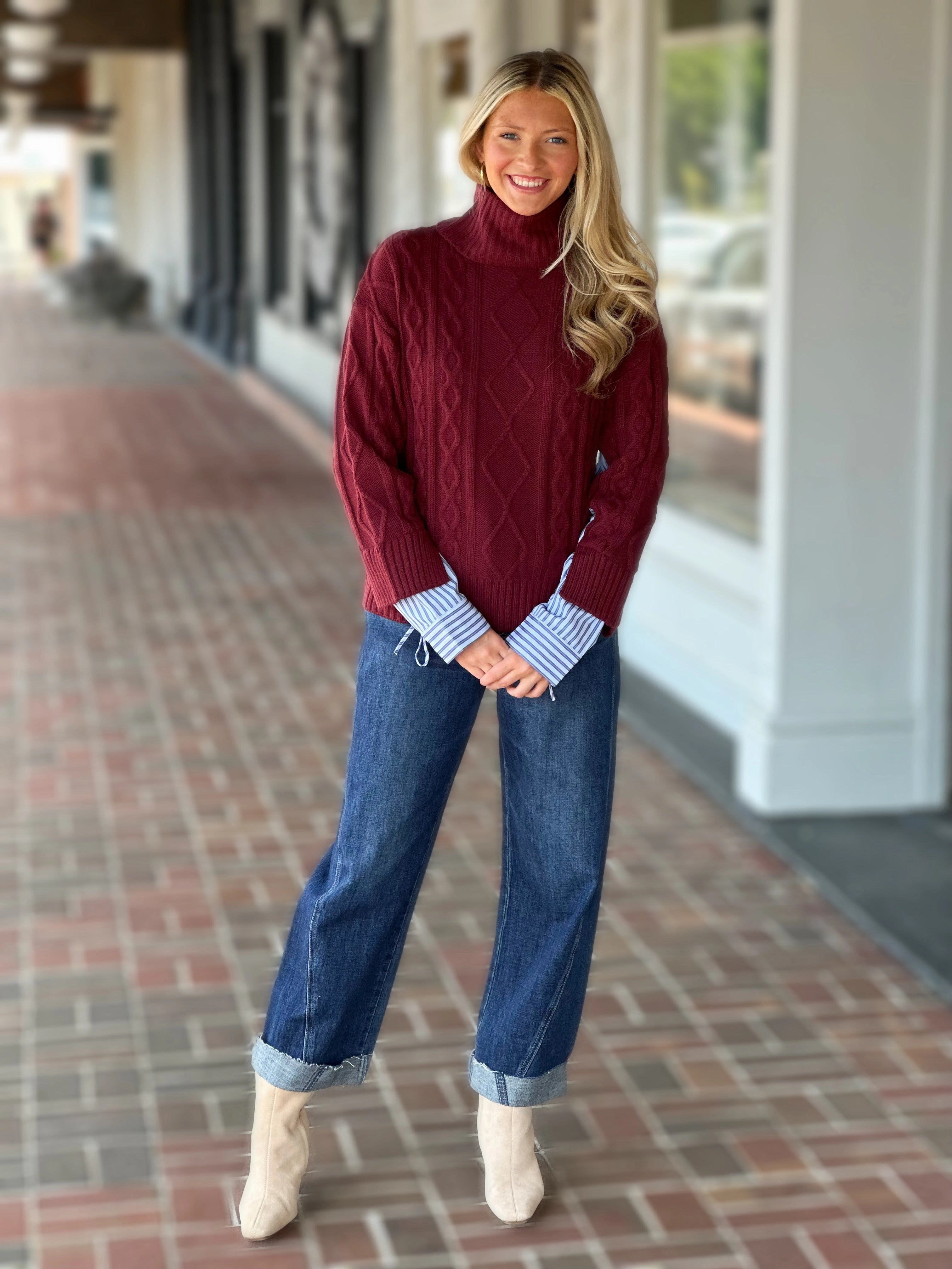 Hidden Storage Pockets French Dressing Mix Material Cable Sweater in Scarlet