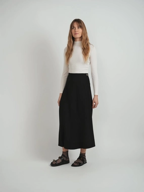 Trendy Style button detail NYC Factory Black Skirt DW5M9185A