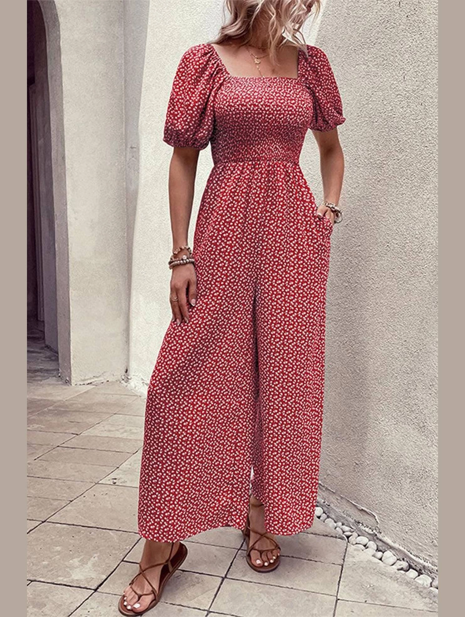 SQUARED NECK FLORAL LOOSE FIT JUMPSUIT Modern Look
