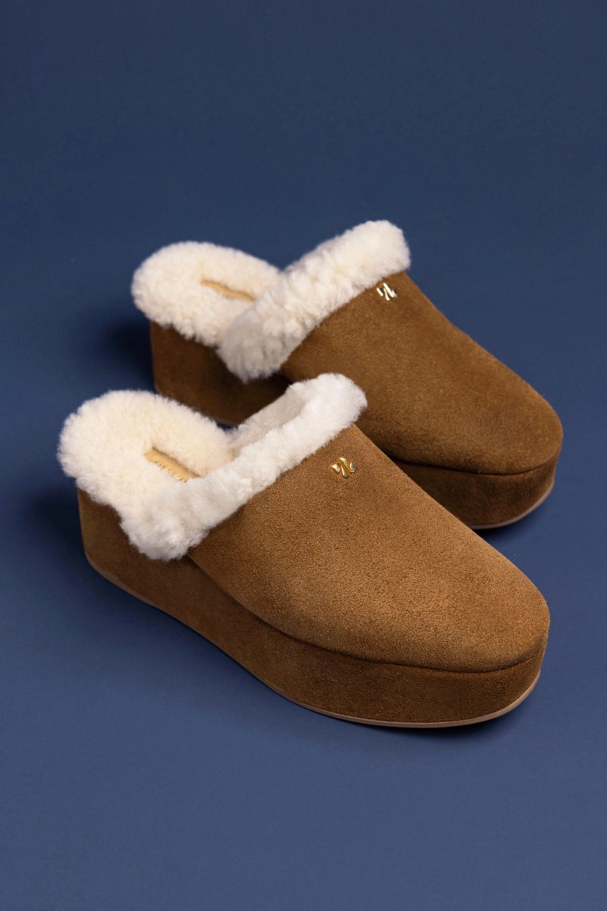 Core Support Dani Flatform Mule In Russet Suede