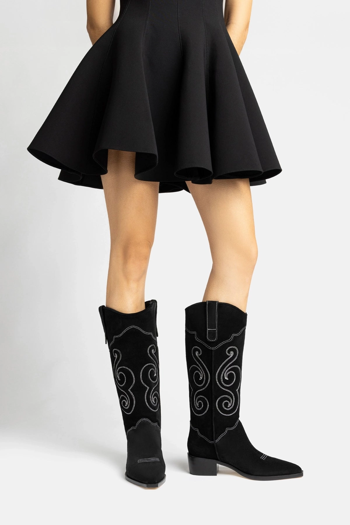 Foam Lining Standing Workers Paloma Boot In Black Suede